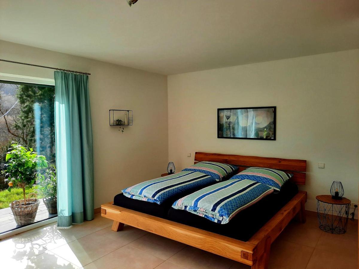 Ferienappartement Am Slevogtweg Leinsweiler Luaran gambar